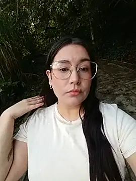 SaloGray8 stripchat live cam model