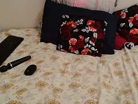 KittyPussyZA stripchat live cam model