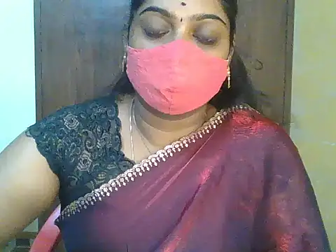 Tamil_hot_Shalini stripchat live cam model