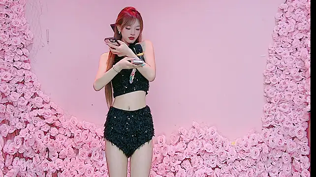 RunYan-888 stripchat live cam model