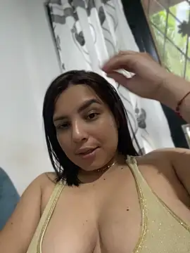 XIOMY- stripchat live cam model