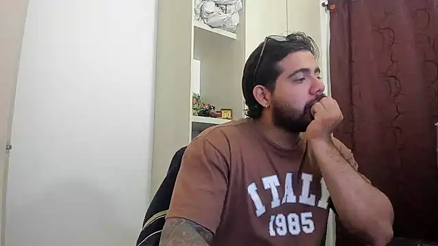 _Coddygold_ stripchat live cam model