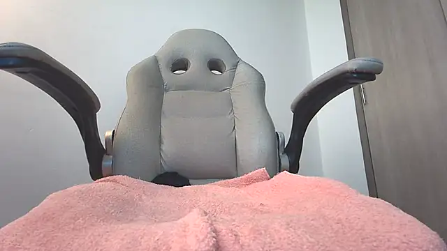 carmesix stripchat live cam model