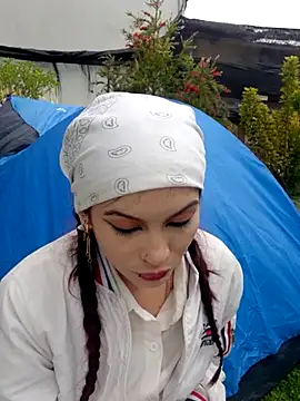 _yuyi stripchat live cam model