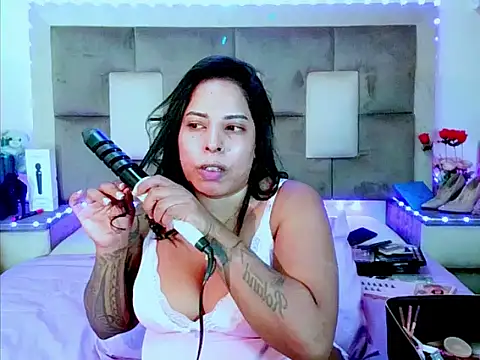 indiantopaz694u stripchat live cam model