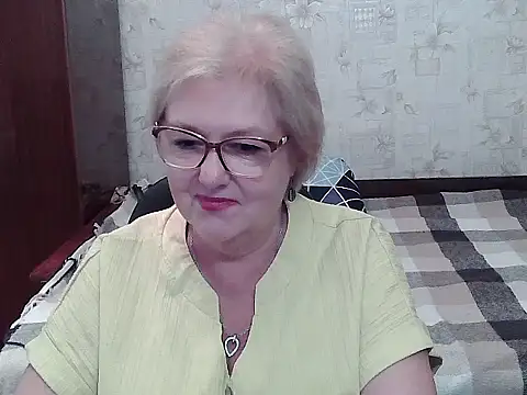 Renata62011 stripchat live cam model