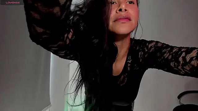 _aish_a stripchat live cam model