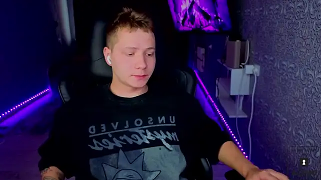 Karl_Night_ stripchat live cam model