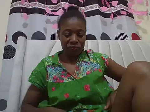Eebony_Bubbly stripchat live cam model