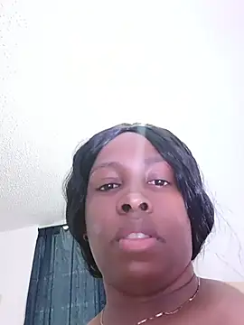 RavenJenner stripchat live cam model