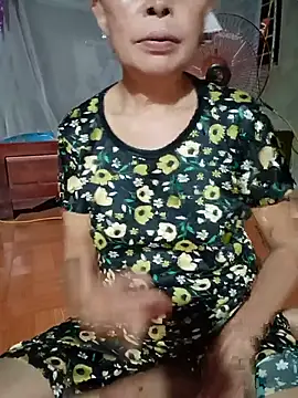 cake2001 stripchat live cam model