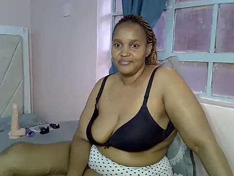 PrettyBelllaa stripchat live cam model