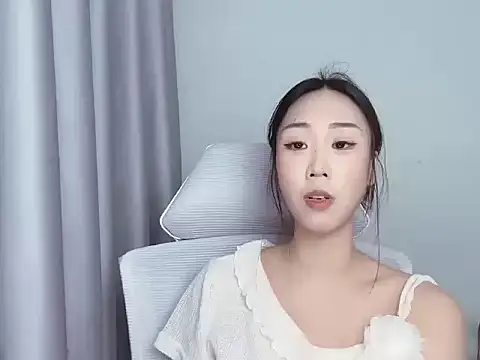 diudiu622 stripchat live cam model