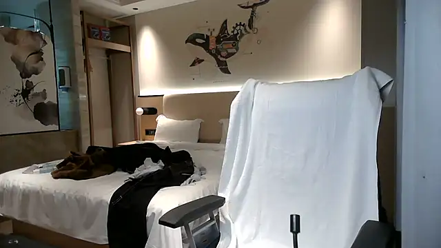 wuzhimao0207 stripchat live cam model