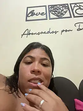 ZahraAmira_ stripchat live cam model