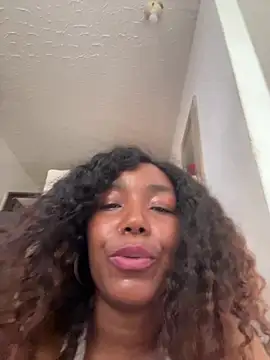almaseductora stripchat live cam model