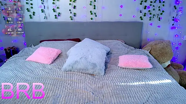 kiii_sa stripchat live cam model