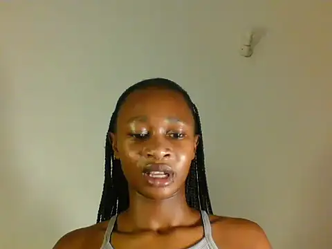 Choco_petite2 stripchat live cam model