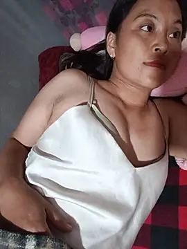 Alice-567 stripchat live cam model