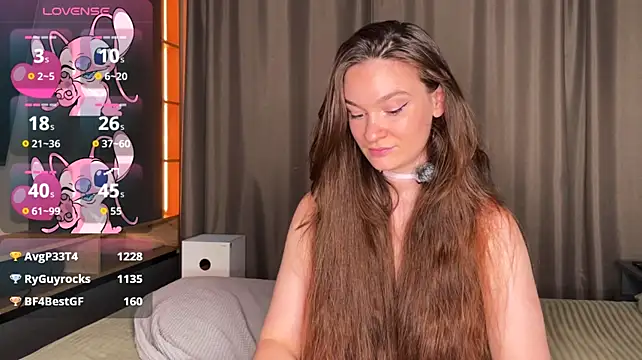 EmyinPoland stripchat live cam model