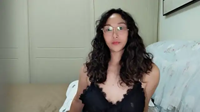 Decler-1 stripchat live cam model