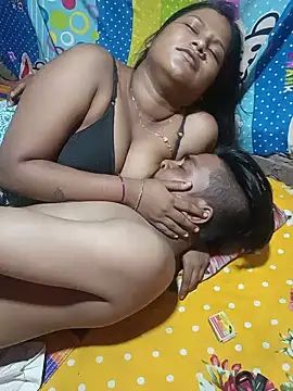 Habibmayra206 stripchat live cam model