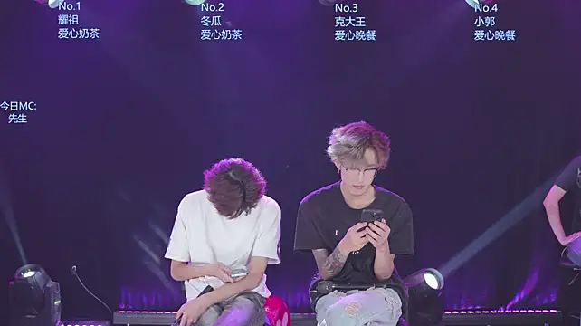 AOA-HOT stripchat live cam model