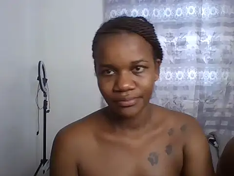 Peachycharm stripchat live cam model
