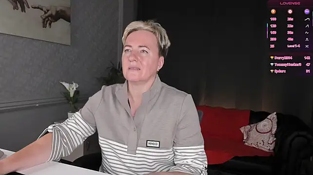 Nika_Smit stripchat live cam model