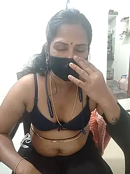 tamilponnu_29 stripchat live cam model