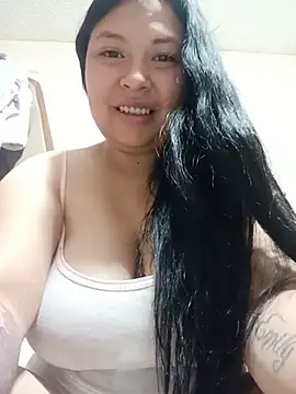 Cherry-kisse stripchat live cam model