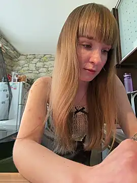 Bonny_Dee stripchat live cam model