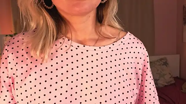 CindaGaffer stripchat live cam model