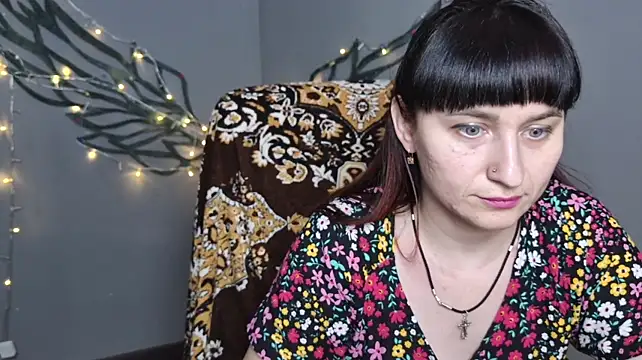 NinaFlawlees stripchat live cam model