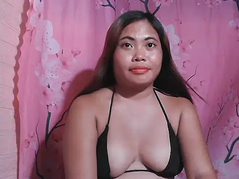 Hot_Samantha4u stripchat live cam model
