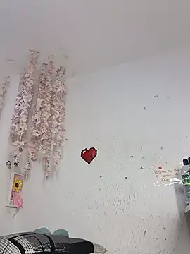 Kuutar stripchat live cam model