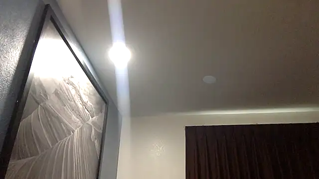 DREshots stripchat live cam model