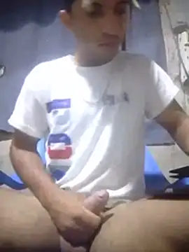 soymartinez2004 stripchat live cam model