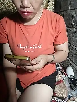 Elfledaa stripchat live cam model