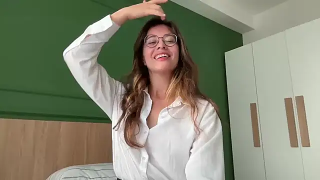 Clara_June stripchat live cam model
