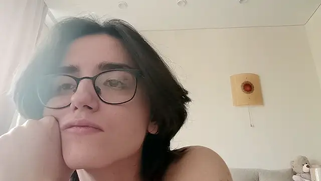 TameshaCreggett stripchat live cam model
