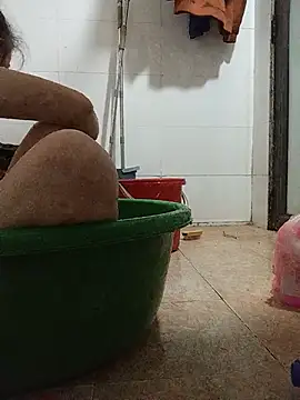 Anmy2002 stripchat live cam model