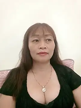 Baby-ladyboobs2026 stripchat live cam model