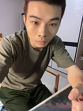 gutou001 stripchat live cam model