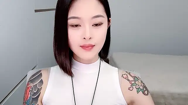Ivy_360 stripchat live cam model