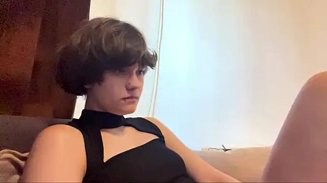 HeyFriren stripchat live cam model