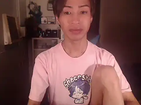 Yukino23 stripchat live cam model