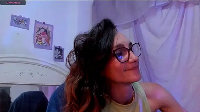 _lh_ stripchat live cam model