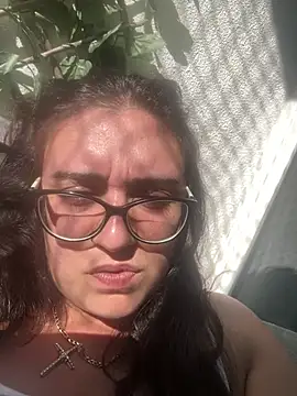 CurvyyMomy stripchat live cam model