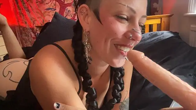 hairyfairy stripchat live cam model